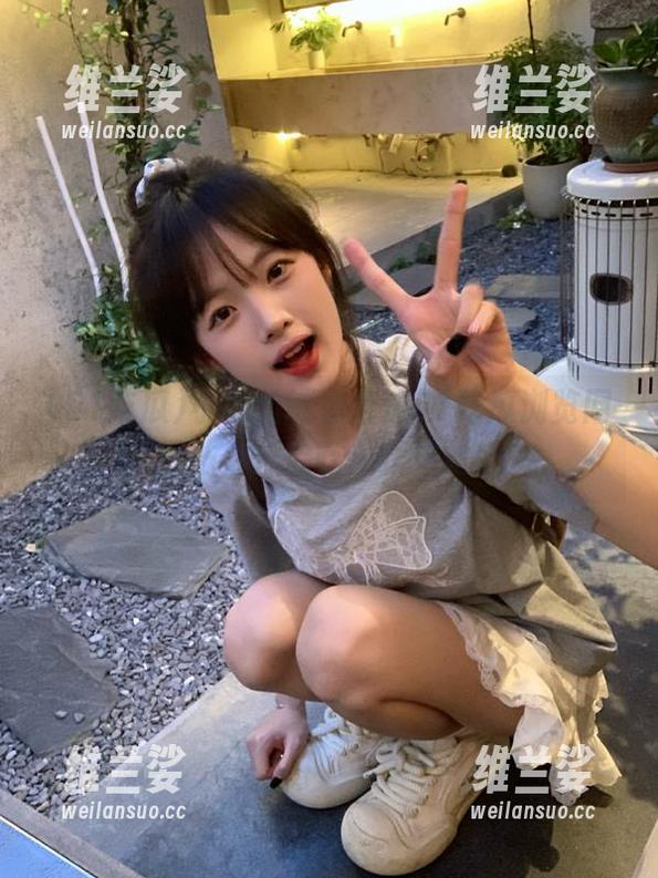 小姐姐喊你直达51吃瓜浏览网站，开启吃瓜新体验