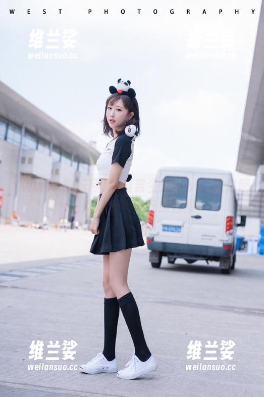 跟着男生逛www.吃瓜网，锁定最火爆吃瓜链接